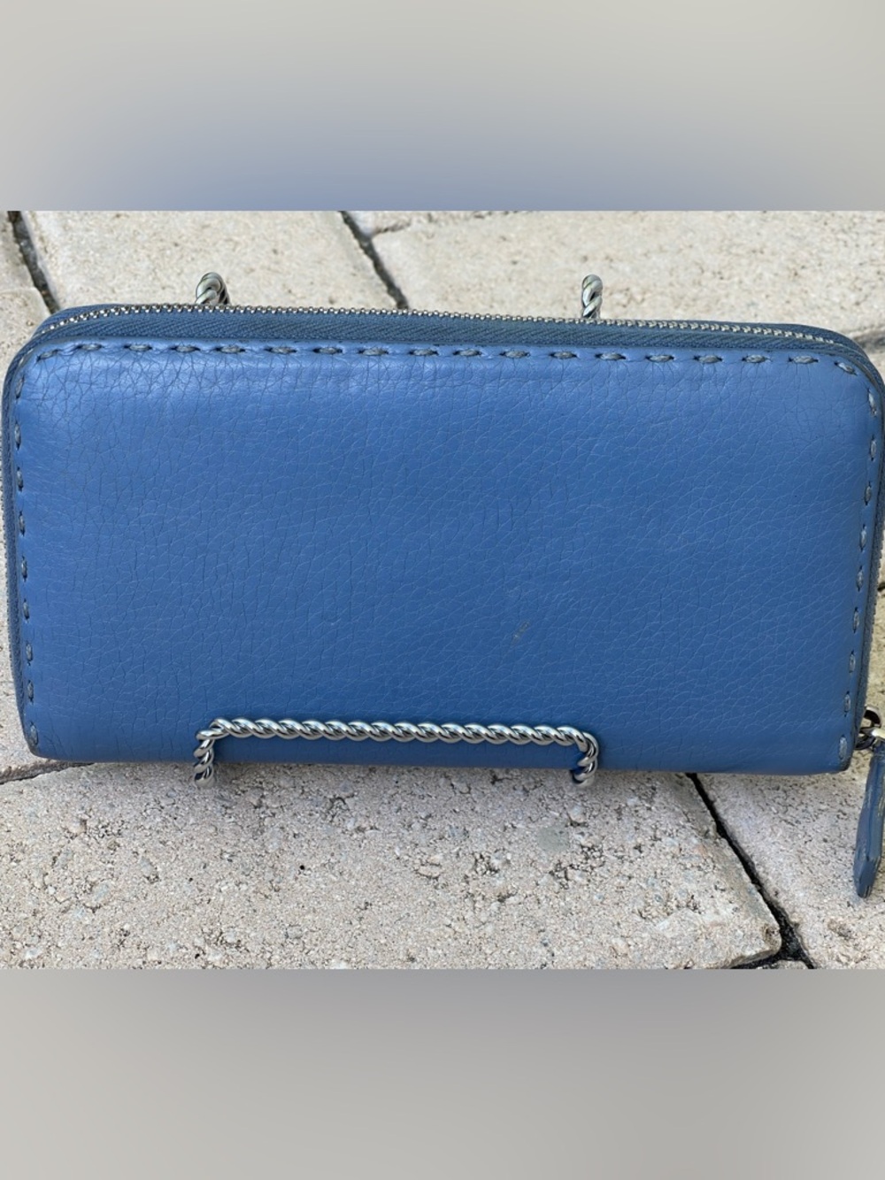 Fendi Selleria zip-around wallet blue soft leather - Picture 15 of 16